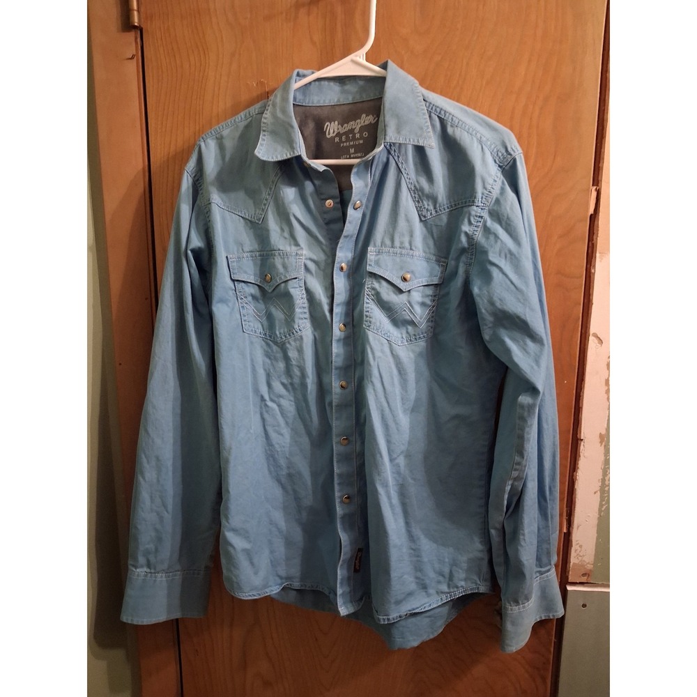 Wrangler Retro Medium Blue Long Sleeve Button Front Shirt
